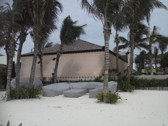¿Cuánto cuesta proteger una propiedad contra huracanes en Riviera Maya?