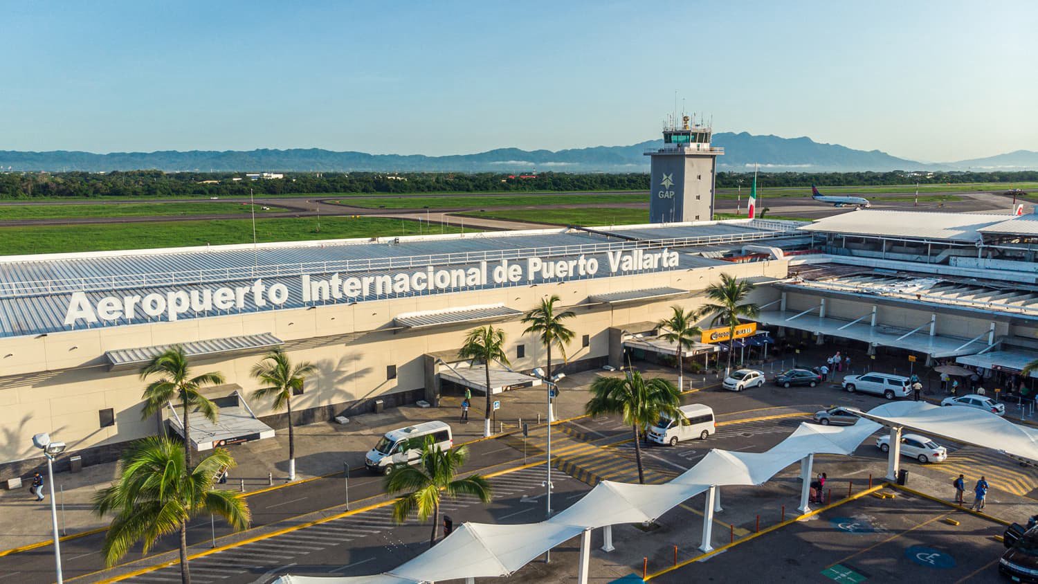 Hurricane Protection for Airports in Cancún and Puerto Vallarta