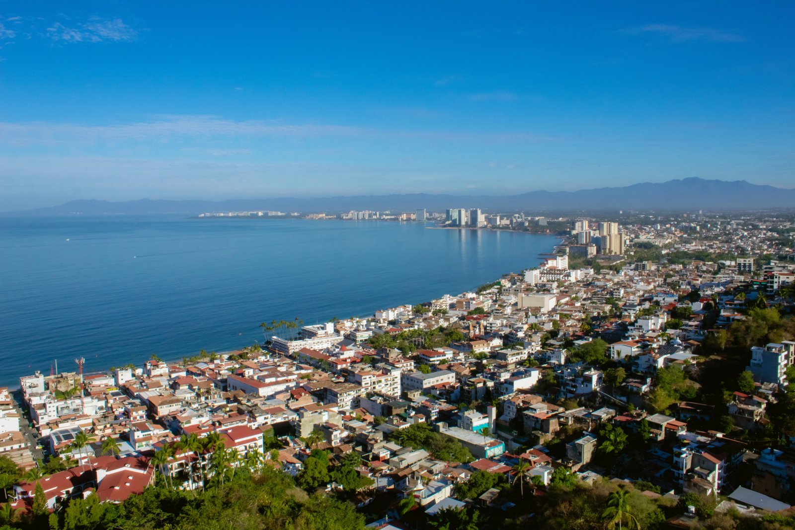 Protección Contra Huracanes para Casas Frente al Mar en Punta Mita y Puerto Vallarta