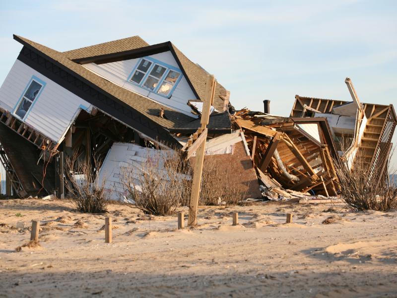 Los seguros contra huracanes pueden evitarte miles de dolares en gastos.