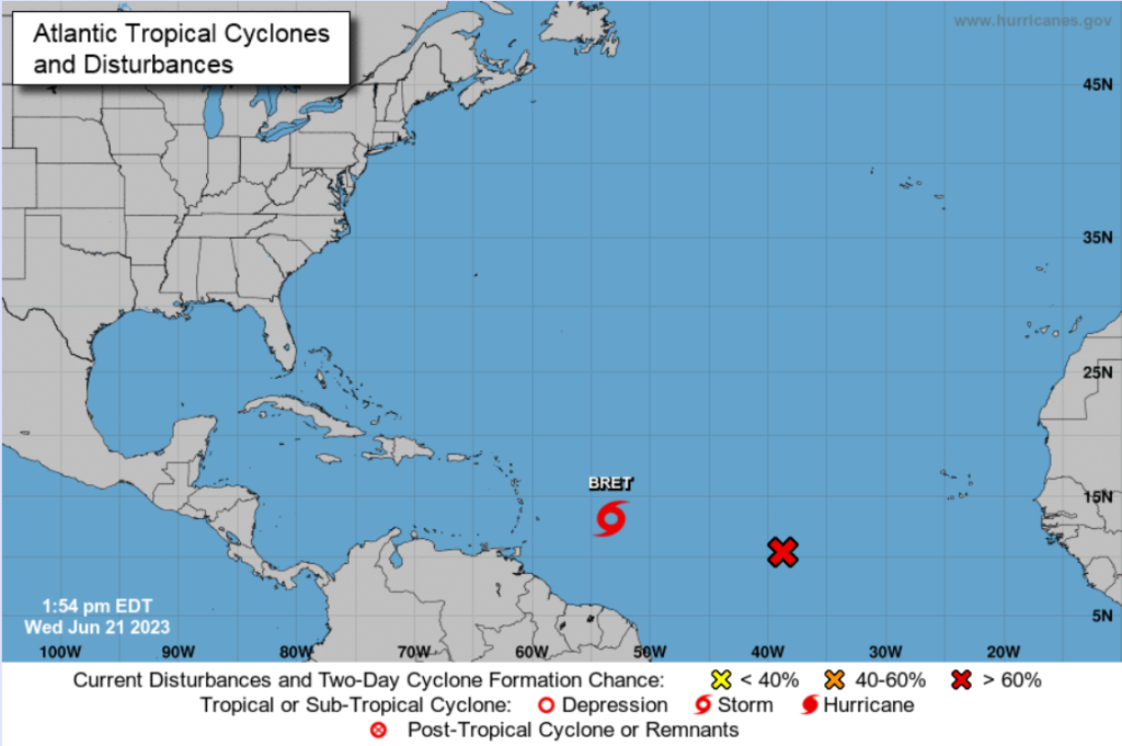 La tormenta tropical Bret es seguida de cerca por el fenomeno tropical Invest 93L